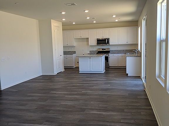 3rd image of 26360 Bailey Ct