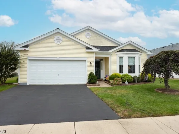 103 Minuteman Cir, Upper Freehold Twp., NJ 08501