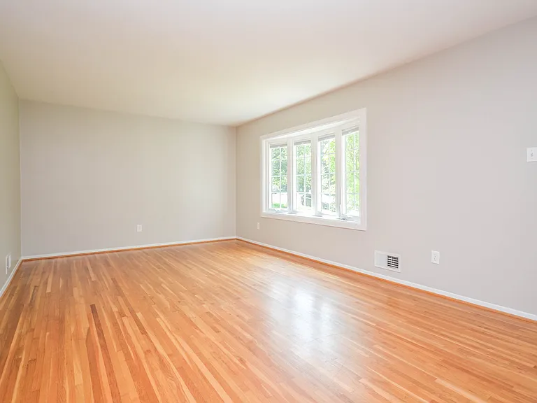 4805 Willet Dr — Photo 5