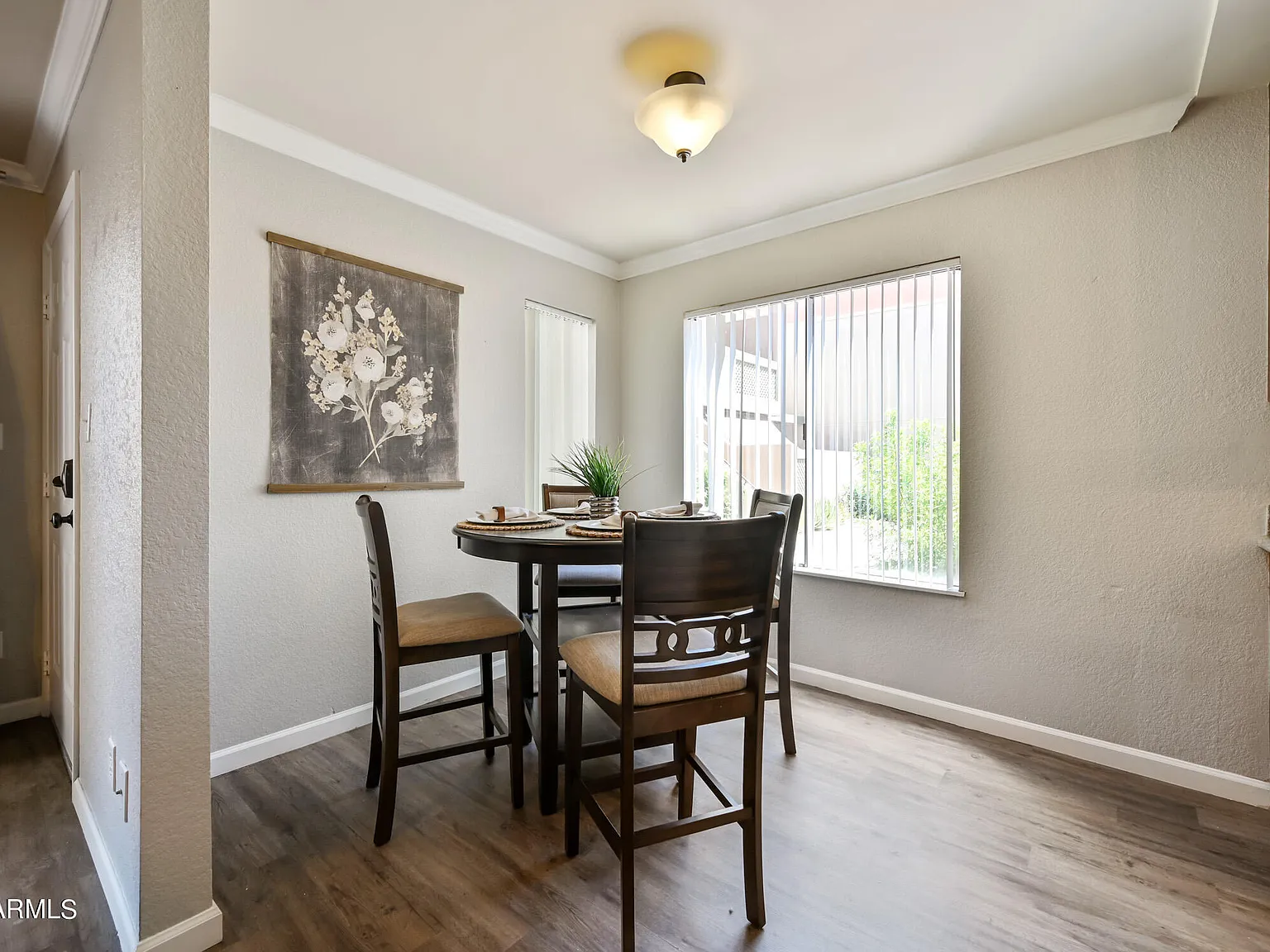 1 bed, 1.0 bath, 725 sqft, $1,900 — Photo 4
