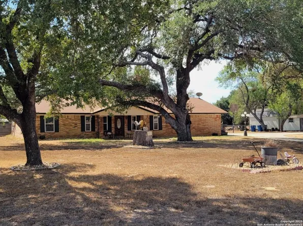 91 Pulliam, Pleasanton, TX 78064