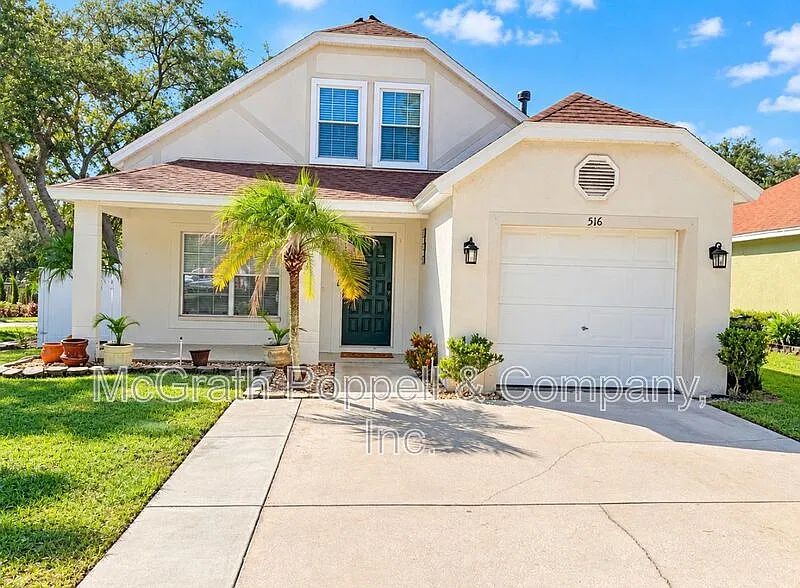 4 bed, 2.0 bath, 1438 sqft, $2,600 — Photo 1