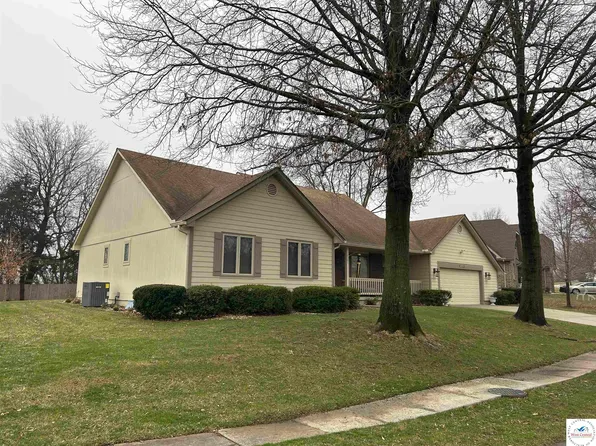 2501 SW Locust St, Oak Grove, MO 64075
