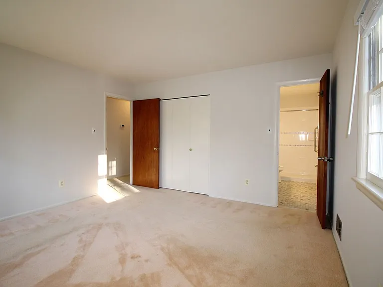 316 Patrick St SW — Photo 13