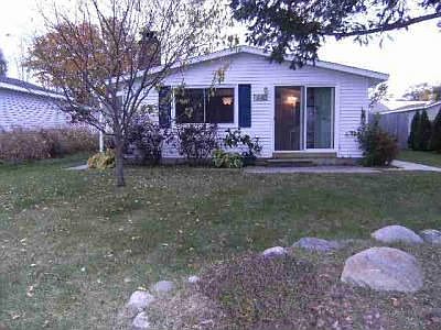 1st image of 214 Lake St