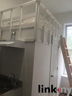 Rented by Link NY Realty | media 41