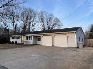 5549 S Dangl Rd, Fruitport, MI 49415