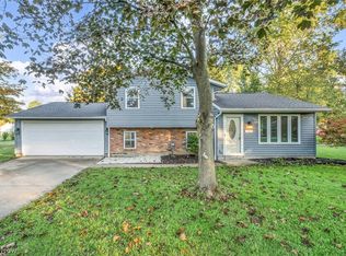 209 Oakwood Ln, Seville, OH 44273
