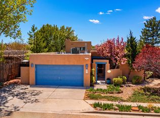 2704 Sol Y Luz Loop, Santa Fe, NM 87505