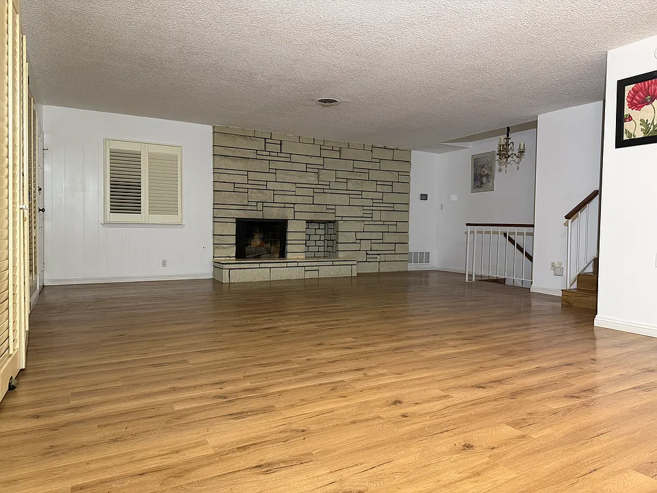 471 W Duarte Rd #114