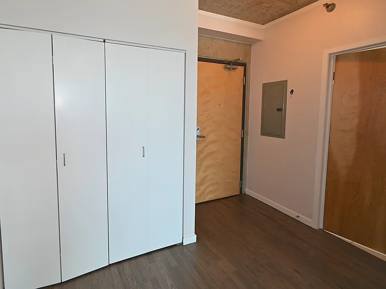 1845 S Michigan Ave #1402 — Photo 13