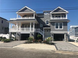 112 E Texas Ave, Brant Beach, NJ 08008