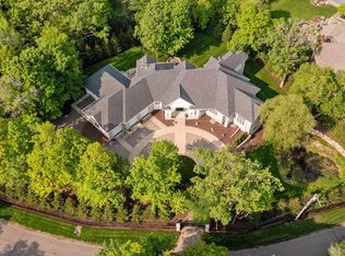 2112 Meeting St, Wayzata, MN 55391