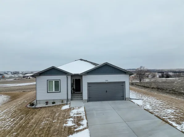 1005 S Ingram St, Madison, NE 68748