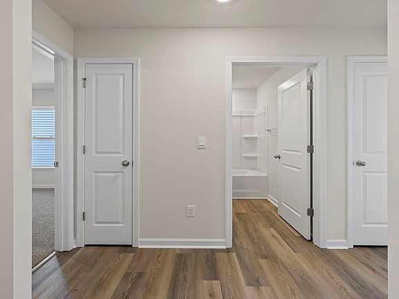 3rd image of 216 Pristine Dr