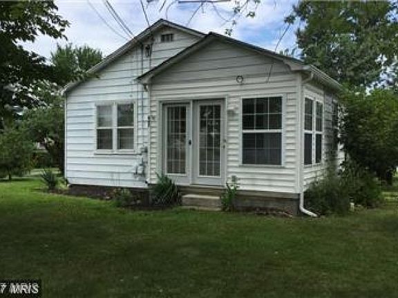 2nd image of 447 Fairfax Pike