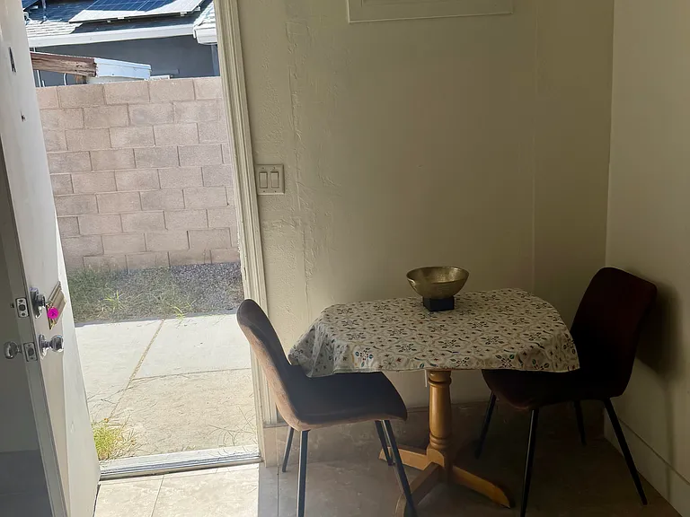 3030 Plaza St #A — Photo 17