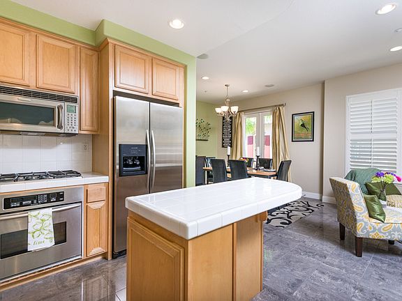 3rd image of 2741 Villas Way