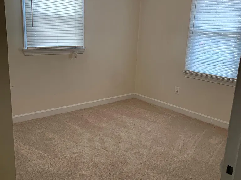 603 Pinewood Rd — Photo 7