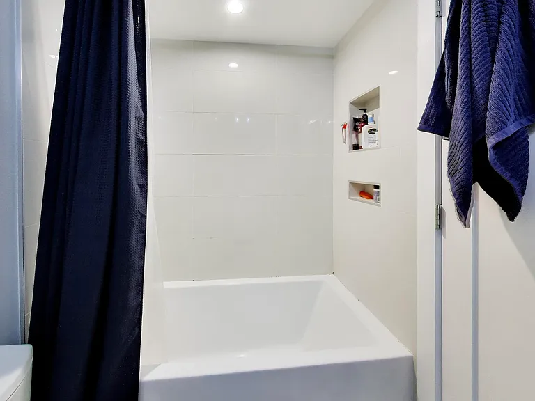 200 N Dearborn St #3103 — Photo 11