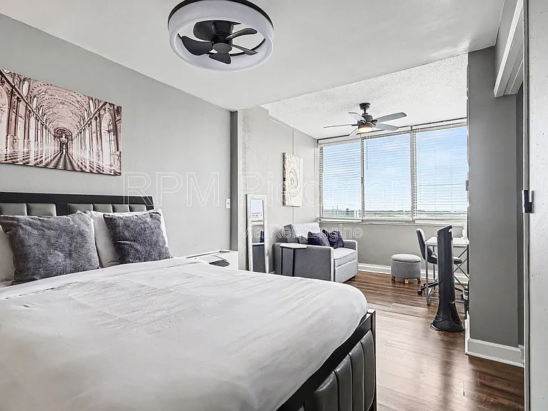 215 Piedmont Ave NE #1804 — Photo 16