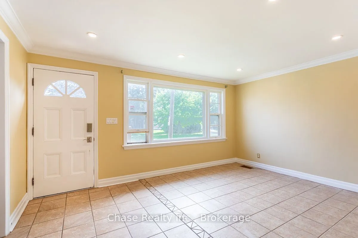 5 bed, $3,500 — Photo 3