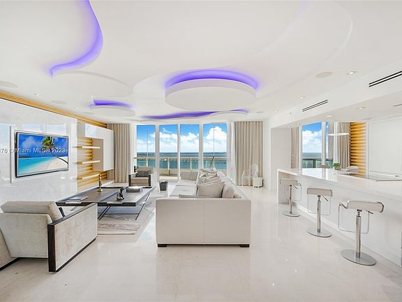 3rd image of 1643 Brickell Ave APT 2605