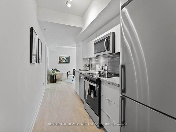5th image of 500 Wilson Ave #303