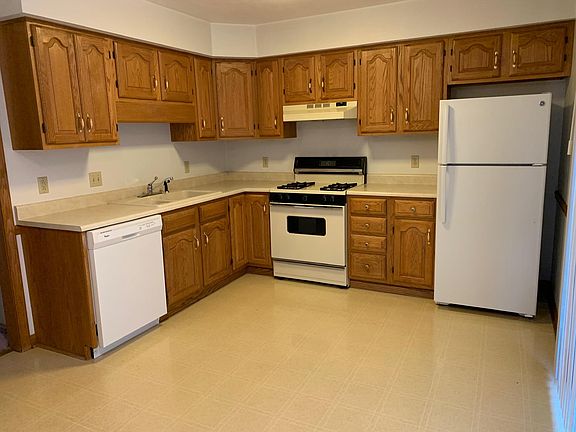 2nd image of 2901-15 Lena Ct