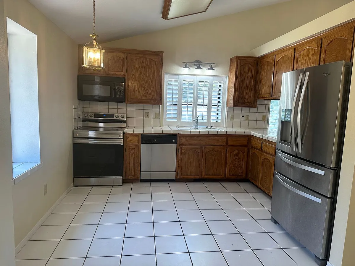 Building Photo - 29641 Butterfield Way