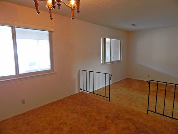 4th image of 7601 Northridge Ave NE