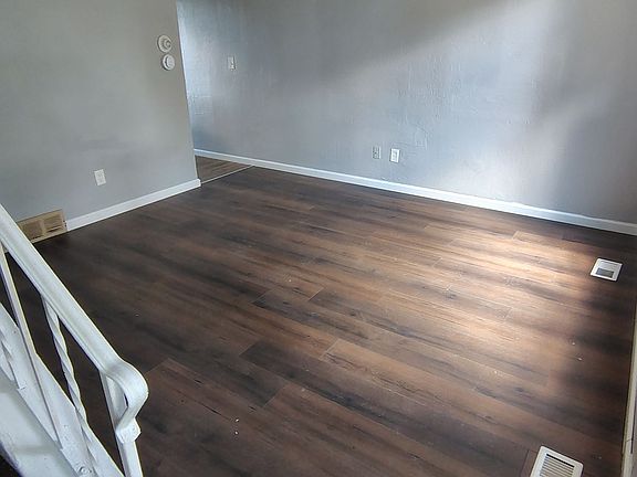 3rd image of 1627-1629 E 33rd St #51CA46907