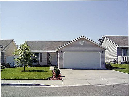 3rd image of 7824 Rush Creek Dr