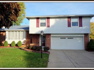 111 Fairways Blvd, Buffalo, NY 14221