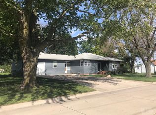 301 N Elm St, New Sharon, IA 50207