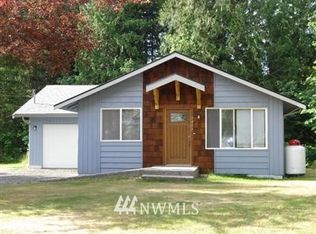 7457 2nd St, Maple Falls, WA 98266
