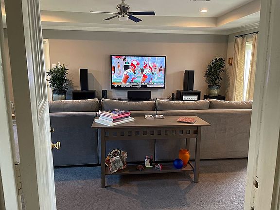2nd image of 6945 Stefani Dr