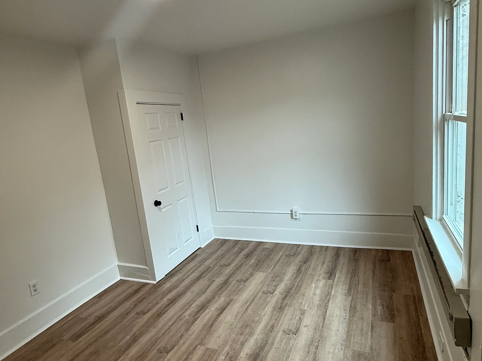 1304 Electric Ave — Photo 3