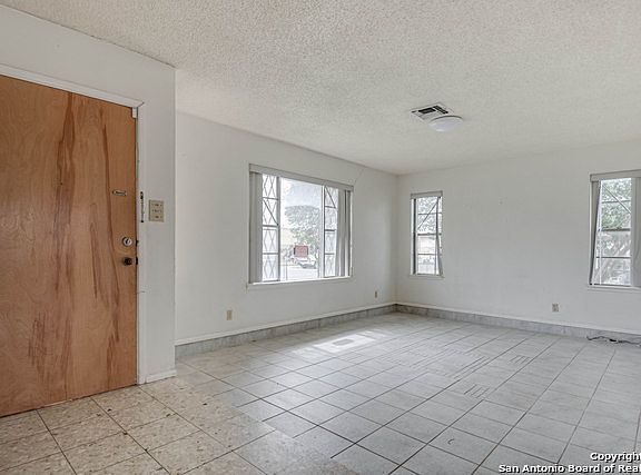2nd image of 311 Earl St