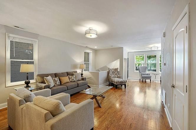 1st image of 2440 N Ashland Ave #1F