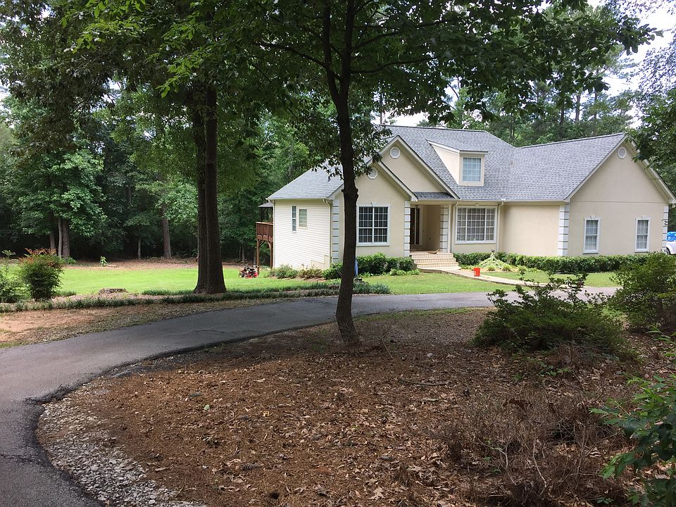 2nd image of 297 Valley Hill Rd