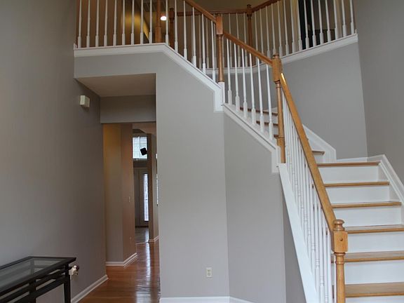 4th image of 4221 Desdemona Way