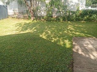 1746 N Woodford St, Decatur, IL 62526