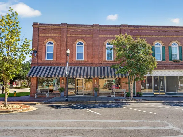 2701 W Cleveland St, Elloree, SC 29047