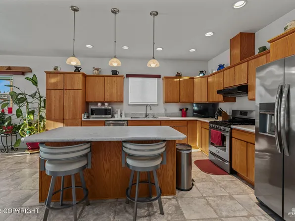 247 Upper Rosian Dr #32, Soldotna, AK 99669