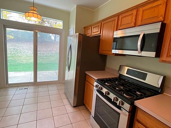 3rd image of 3080 Autumn Lake Dr