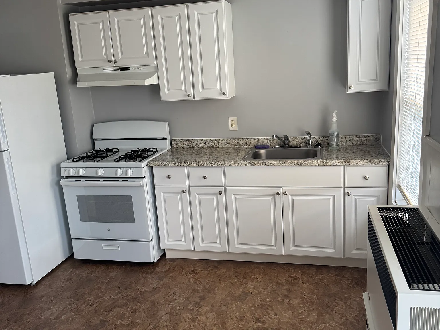 2 bed, 800 sqft, $1,350 — Photo 4