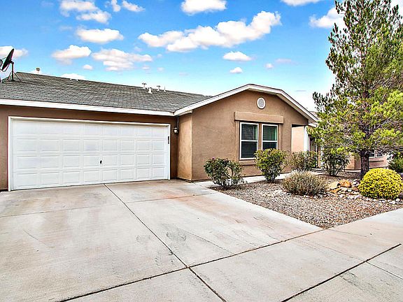 2nd image of 10905 Bandelier Dr NW