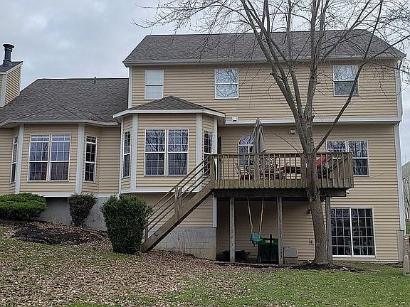 2nd image of 1039 Wheatfield Way