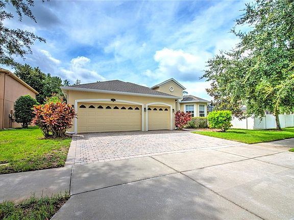 3rd image of 480 Silver Springs Dr